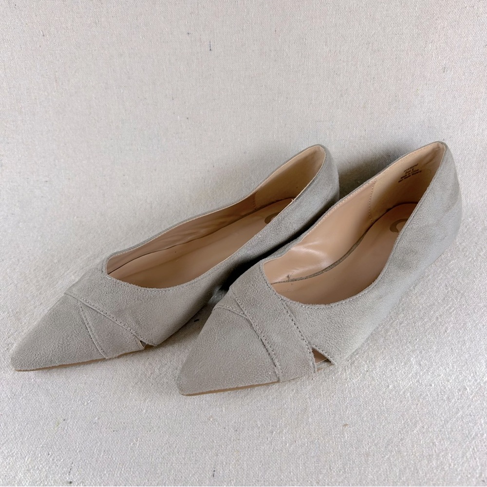 Journee Collection Women’s 8 Gray 'Winslo' Flat - Picture 2 of 9